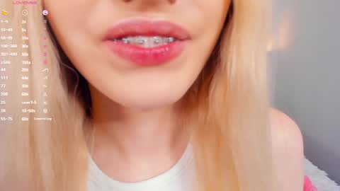 Snapshot of barbimia chatting on June 2, 2026, 2:19 pm Mia online show from June 2, 2026, 2:19 pm