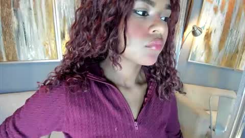 Luna online show from February 10, 2026, 8:02 pm