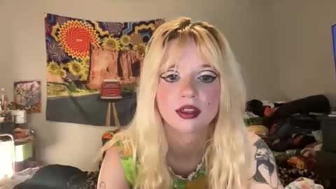 Snapshot of bardoteyed chatting on November 4, 2025, 7:13 pm Bardot Eyed online show from November 4, 2025, 7:13 pm