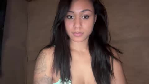 chicka online show from March 2, 2025, 3:45 am