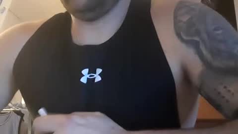 Snapshot of barrias23 chatting on December 22, 2025, 5:10 pm barrias23 online show from December 22, 2025, 5:10 pm