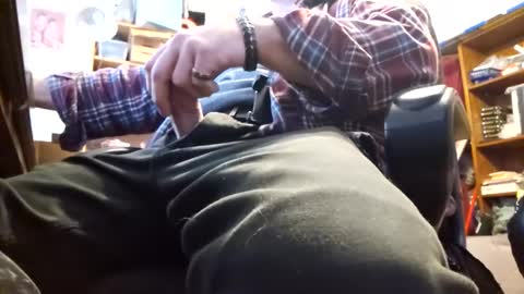 bartender3127 online show from December 5, 2024, 7:28 pm