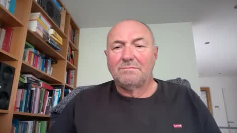 Snapshot of bartvel chatting on April 21, 2026, 9:04 am bartvel online show from April 21, 2026, 9:04 am
