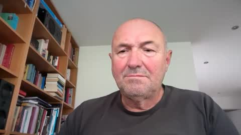 Snapshot of bartvel chatting on June 8, 2026, 8:37 am bartvel online show from June 8, 2026, 8:37 am