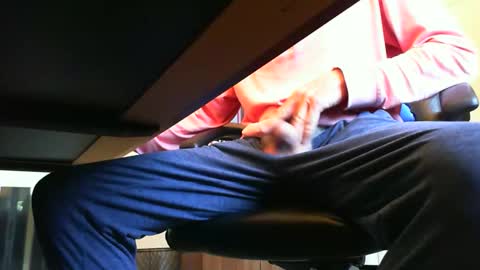 BateBro13 online show from April 18, 2026, 5:17 pm