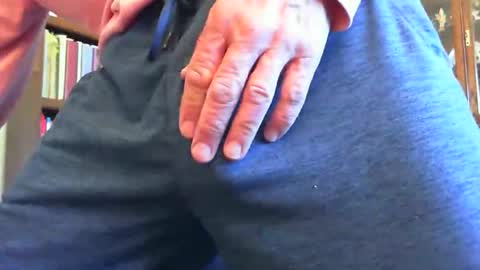 BateBro13 online show from April 25, 2026, 2:14 pm