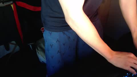 Try asking online show from January 10, 2026, 10:03 pm