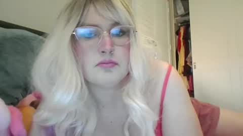 BjBambi online show from September 26, 2025, 7:51 pm