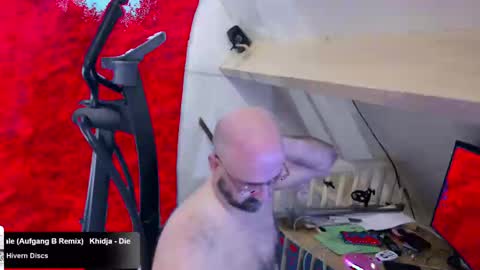 bazzz_8 online show from February 9, 2025, 8:56 pm