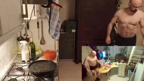 bazzz_8 online show from November 26, 2025, 6:09 pm