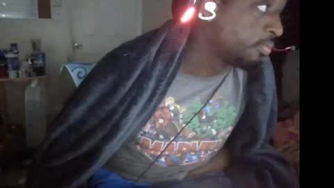 rocker n queen online show from November 19, 2025, 4:07 pm