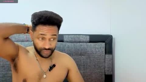 john online show from November 9, 2025, 4:11 am