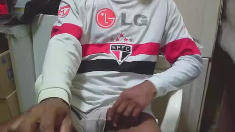 bbcbrazilianboy online show from November 18, 2025, 12:42 pm