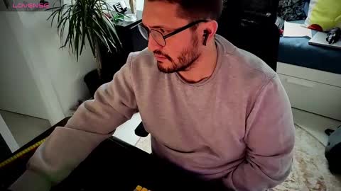 CallMeDaddy online show from December 11, 2024, 1:06 pm