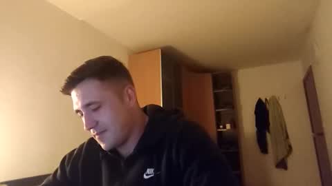 BB Namelezz online show from March 11, 2026, 9:32 pm