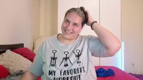 Love online show from September 29, 2025, 9:41 pm