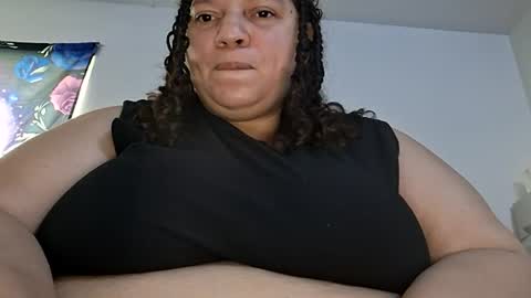 Snapshot of bbwdddreamqueen chatting on August 6, 2026, 2:08 pm bbwdddreamqueen online show from August 6, 2026, 2:08 pm