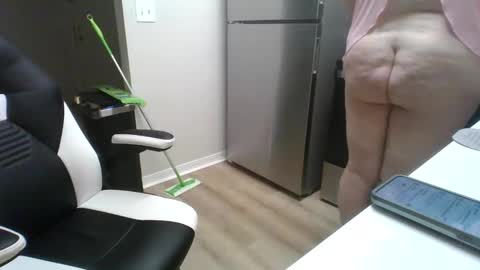 BBWLiger95 online show from March 9, 2025, 9:03 pm