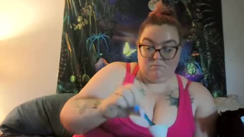 Snapshot of bbwqueen216 chatting on July 15, 2026, 4:34 pm bbwqueen216 online show from July 15, 2026, 4:34 pm