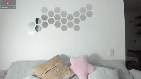 salom online show from September 24, 2025, 4:49 am