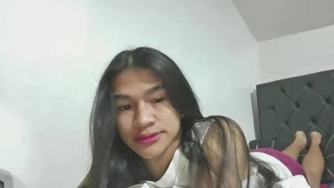 Snapshot of bbygrlamerah chatting on June 16, 2026, 6:21 pm SEXY TRIO online show from June 16, 2026, 6:21 pm
