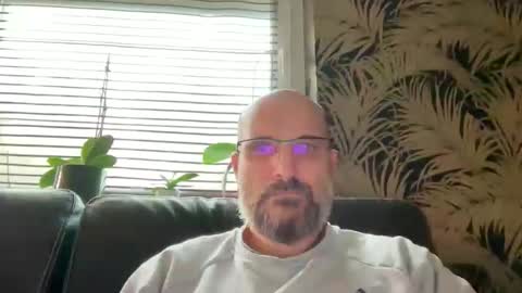 Snapshot of bcbg68 chatting on October 30, 2025, 3:46 pm bcbg68 online show from October 30, 2025, 3:46 pm