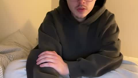 bdmancmax95 online show from February 7, 2026, 10:35 pm