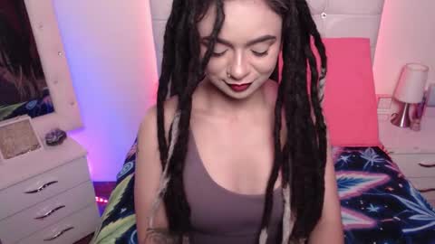 Ela online show from November 5, 2025, 6:35 am