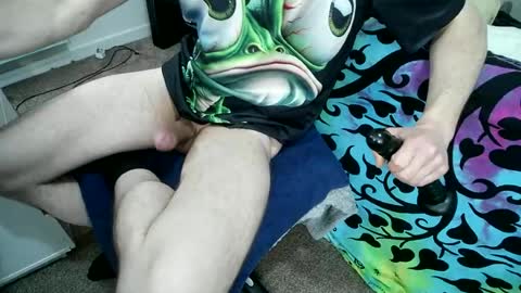 Snapshot of be4your_desire chatting on June 15, 2026, 2:52 pm mikiforfun online show from June 15, 2026, 2:52 pm