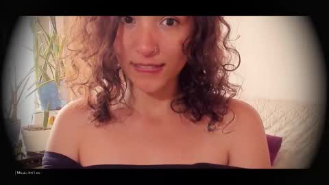 Snapshot of be_lov chatting on February 21, 2026, 8:43 pm Call me Bells Next Stream on Wednesday Feb 26 online show from February 21, 2026, 8:43 pm