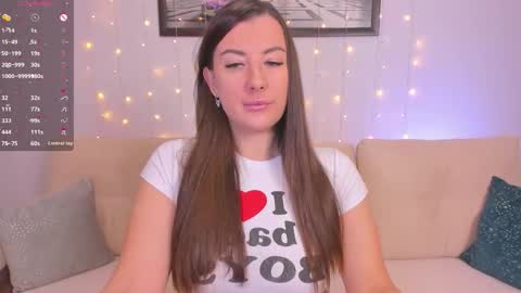 Snapshot of beachcrazy chatting on November 30, 2025, 7:12 am Lola online show from November 30, 2025, 7:12 am