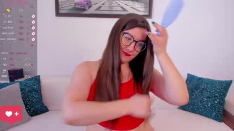 Snapshot of beachcrazy chatting on April 1, 2026, 1:12 pm Lola online show from April 1, 2026, 1:12 pm