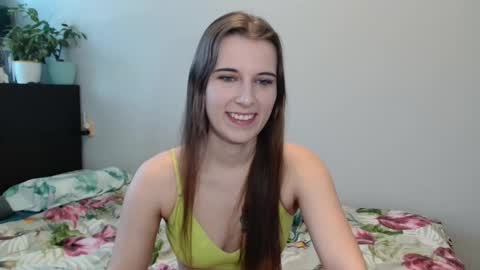 Snapshot of beaosner chatting on February 4, 2026, 12:05 am BeaOsner online show from February 4, 2026, 12:05 am