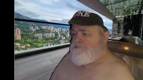 Dookie online show from December 7, 2024, 9:11 pm