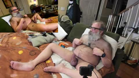 Snapshot of bear_in_mind chatting on March 23, 2026, 2:26 am BareBear online show from March 23, 2026, 2:26 am