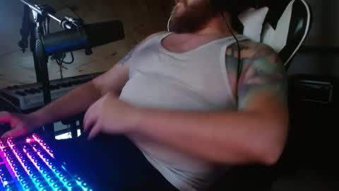 Snapshot of beardbellyandtattoos chatting on July 11, 2026, 3:20 am Beard Belly and Tattoos online show from July 11, 2026, 3:20 am