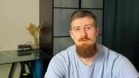 Snapshot of bearded_legend chatting on January 30, 2025, 6:10 pm Zeus online show from January 30, 2025, 6:10 pm