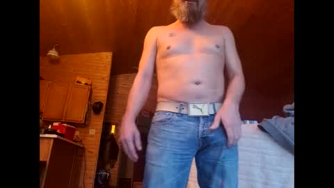 bearded_woodsman online show from January 23, 2025, 4:37 pm
