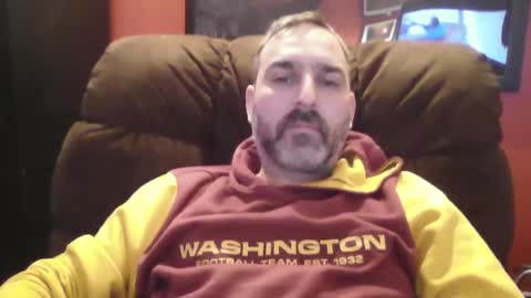 Snapshot of beardedambition chatting on January 24, 2025, 7:28 pm beardedambition online show from January 24, 2025, 7:28 pm