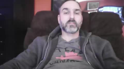 Snapshot of beardedambition chatting on January 27, 2025, 10:16 pm beardedambition online show from January 27, 2025, 10:16 pm