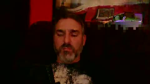 Snapshot of beardedambition chatting on September 16, 2025, 12:55 am beardedambition online show from September 16, 2025, 12:55 am