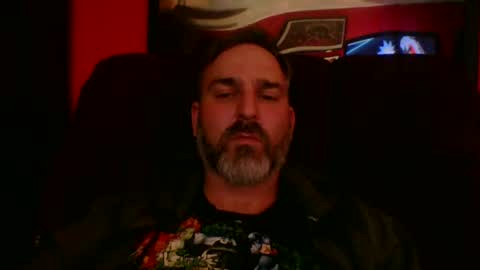 Snapshot of beardedambition chatting on September 28, 2025, 3:12 am beardedambition online show from September 28, 2025, 3:12 am