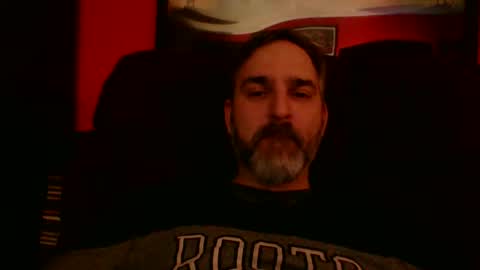 Snapshot of beardedambition chatting on November 8, 2025, 4:45 am beardedambition online show from November 8, 2025, 4:45 am