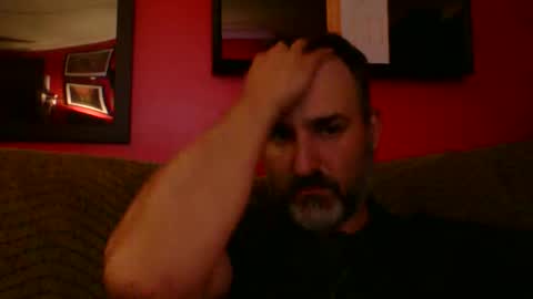 Snapshot of beardedambition chatting on June 6, 2026, 7:07 pm beardedambition online show from June 6, 2026, 7:07 pm