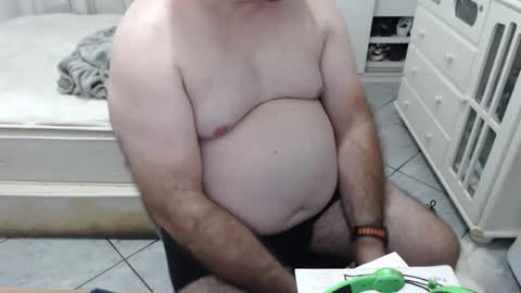 Snapshot of beastbearmg chatting on September 23, 2025, 11:30 pm beastbearmg online show from September 23, 2025, 11:30 pm