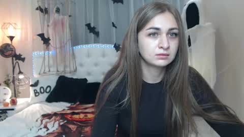 beataangel online show from October 29, 2025, 7:54 am