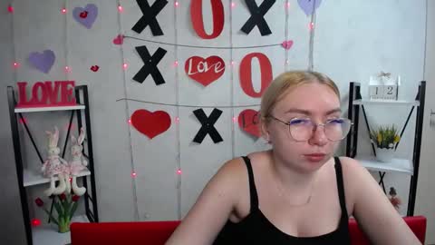 BeatriceFlyy online show from September 12, 2025, 12:05 pm