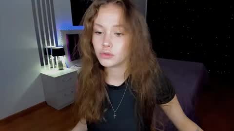 BeatriceWild online show from November 12, 2025, 11:10 am