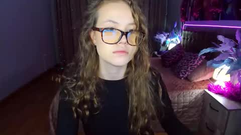 BeatriceWild online show from December 23, 2025, 11:08 am