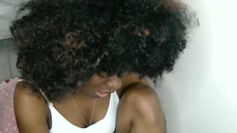 Snapshot of beautenoir chatting on November 25, 2025, 4:56 am beautenoir online show from November 25, 2025, 4:56 am